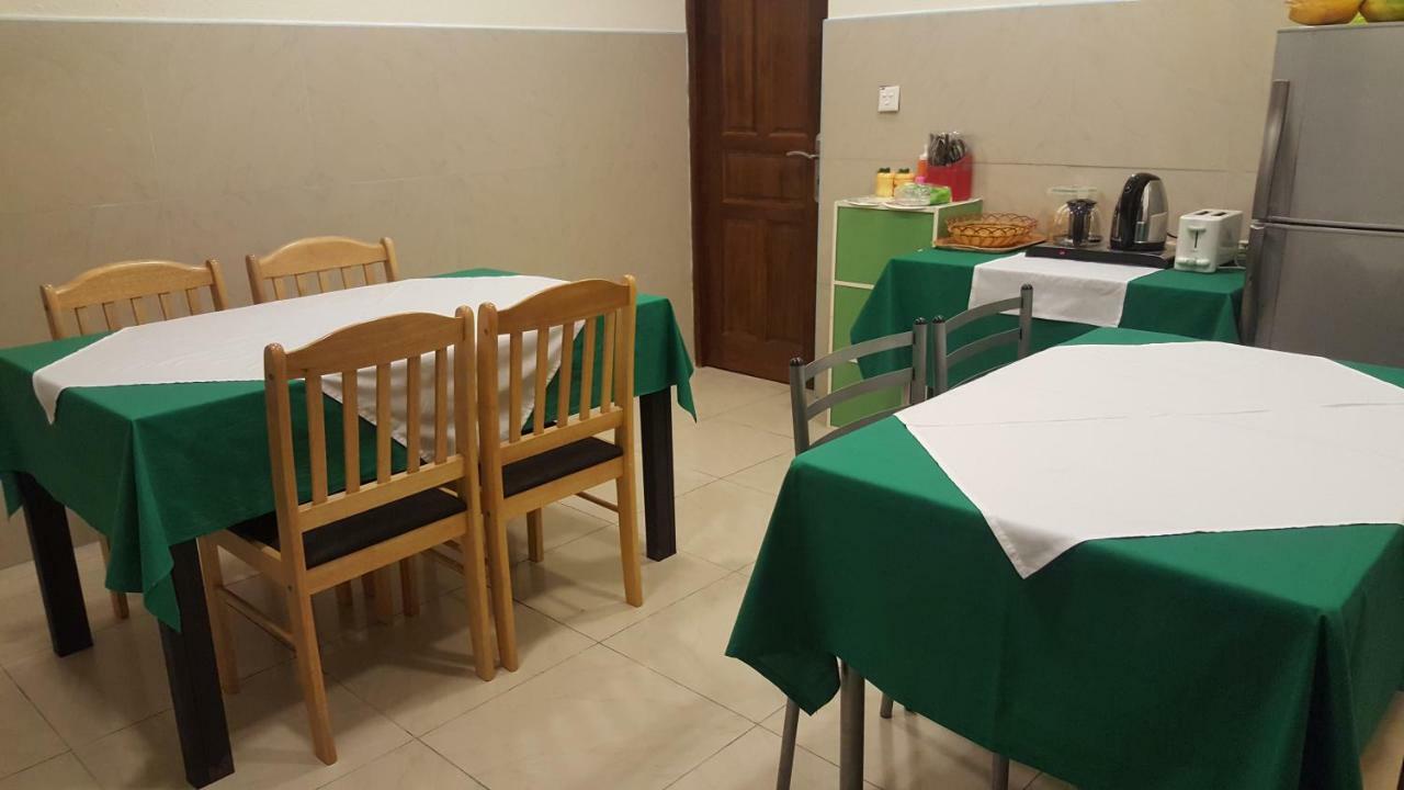 Fuvahmulah Inn Buitenkant foto