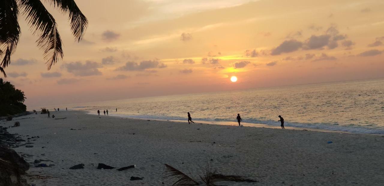 Fuvahmulah Inn Buitenkant foto