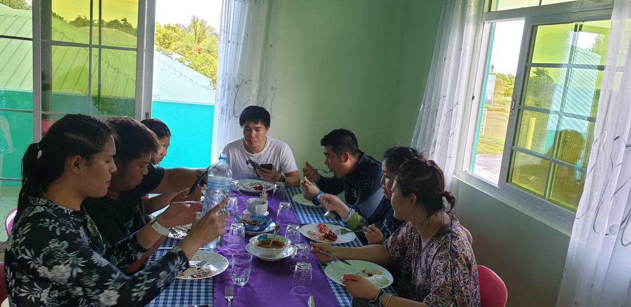 Fuvahmulah Inn Buitenkant foto
