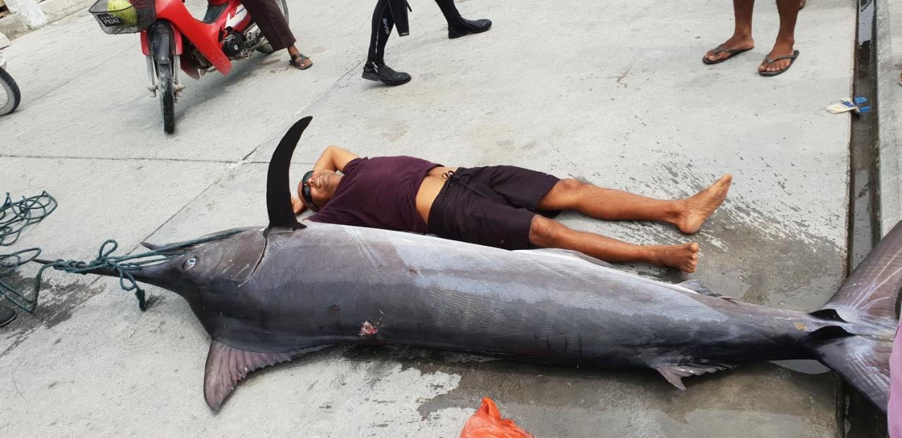 Fuvahmulah Inn Buitenkant foto