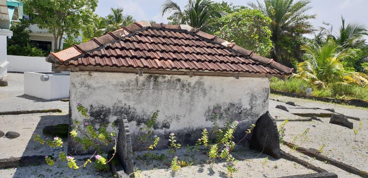 Fuvahmulah Inn Buitenkant foto